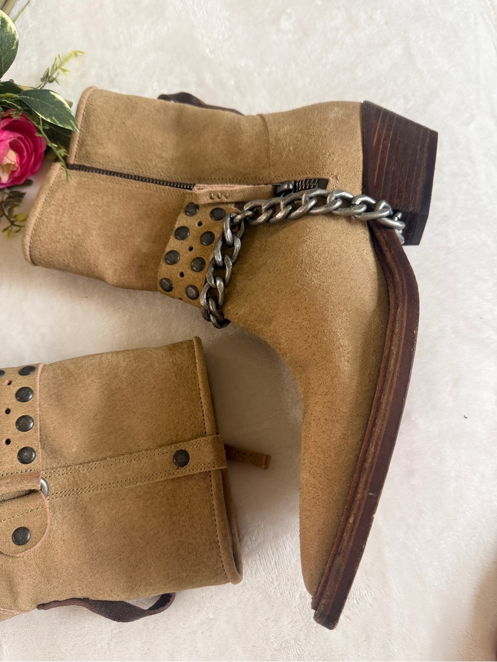 Free People Aiden Chain Boots Camel oiled suede - Picture 7 of 12